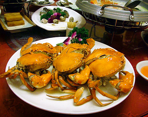 海鮮料理の夕食と黄浦江ナイトクルーズ