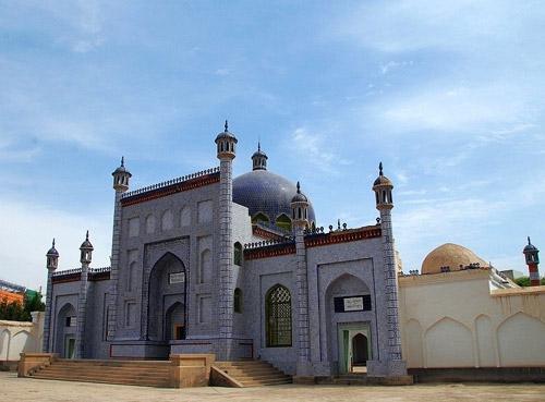 ユスフ・ハス・ハジブ墓