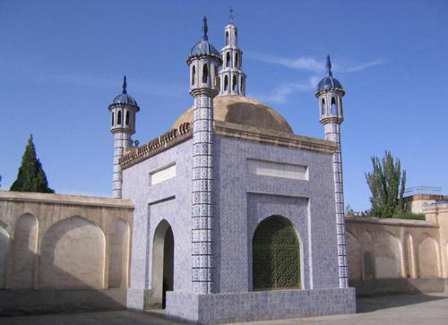 ユスフ・ハス・ハジブ墓