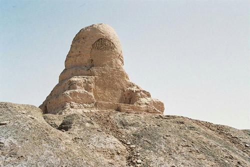 モール(莫尓)仏塔