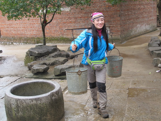 ここの村の人は素朴で.桂林霊川県霊田郷