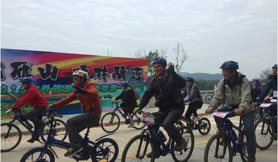 雁山自転車旅行、桂林に満天の金色
