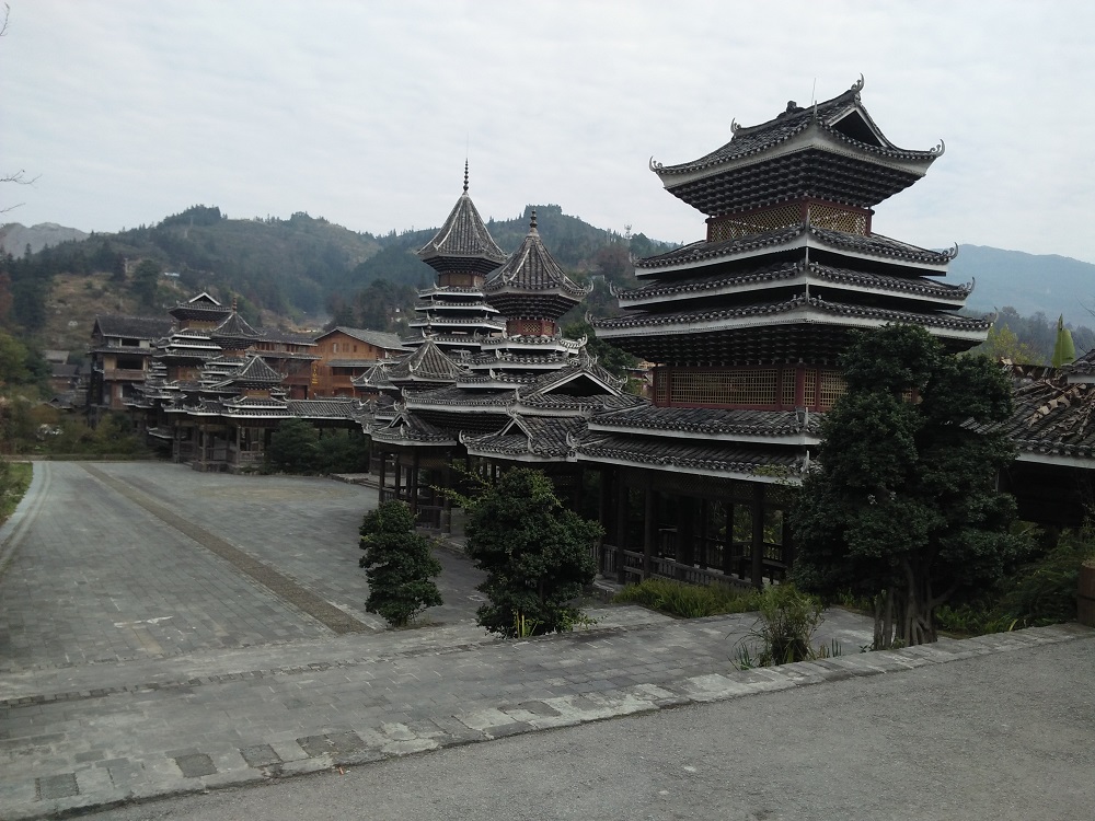 神秘な少数民族部落を訪れる2日間,中国旅行ブログ--大陸だより